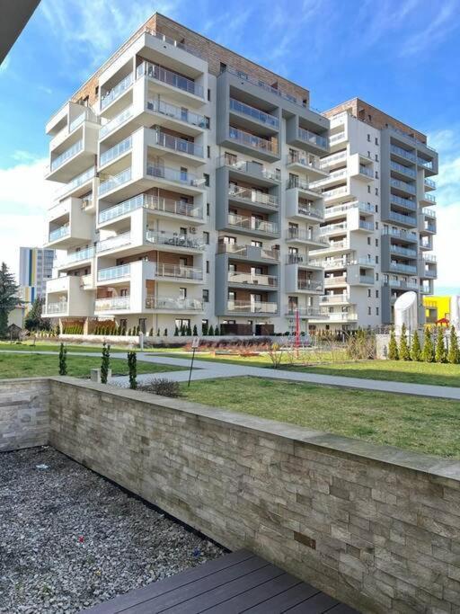 Apartstars - Powstancow #32 With Terrace Rzeszów Zewnętrze zdjęcie